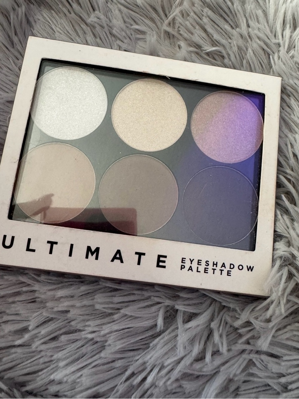 Forever 21 Six-Pan Eyeshadow Palette in White, Champagne, Beige & brown